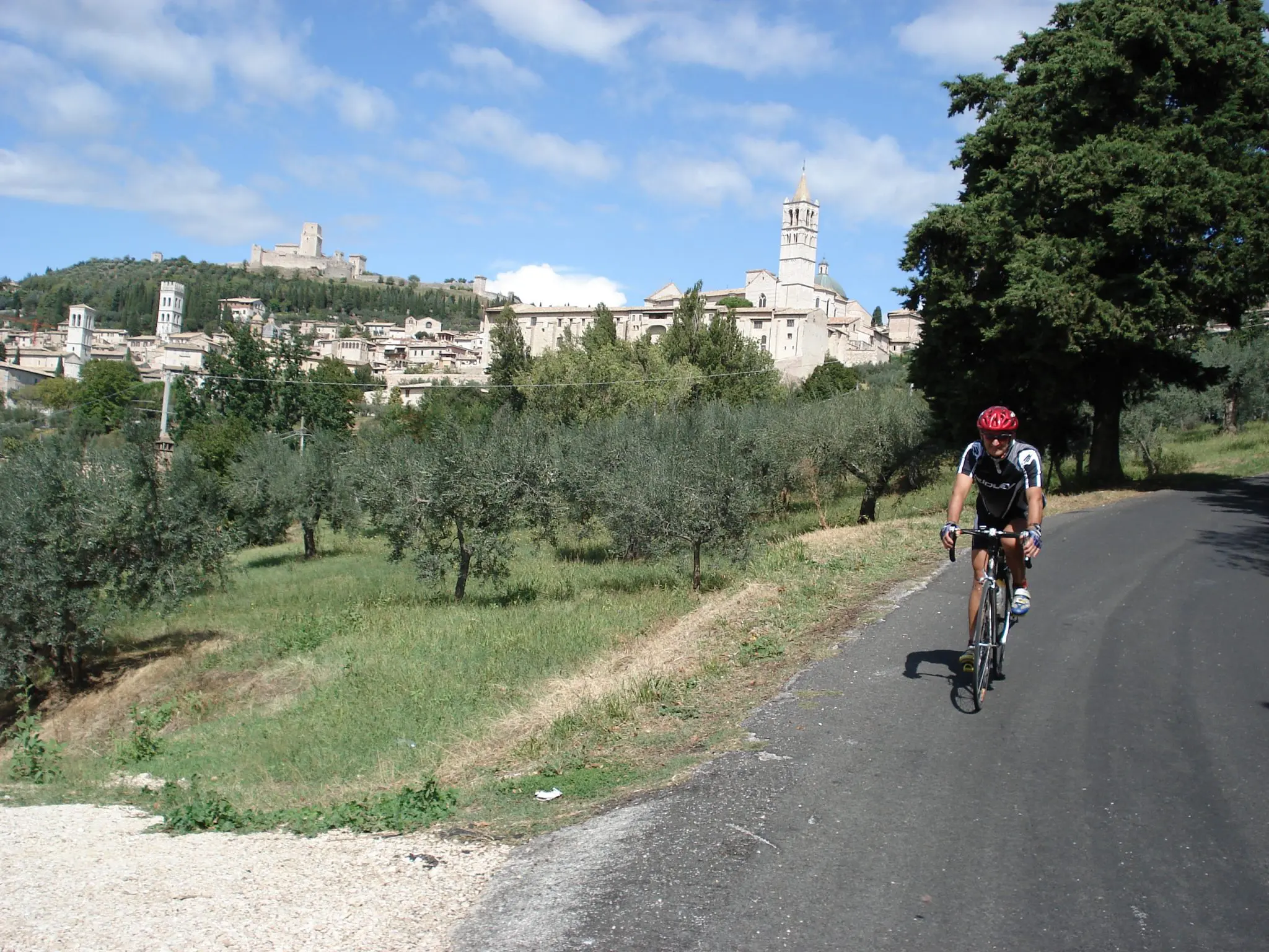 Panorama-Assisi-BIKE