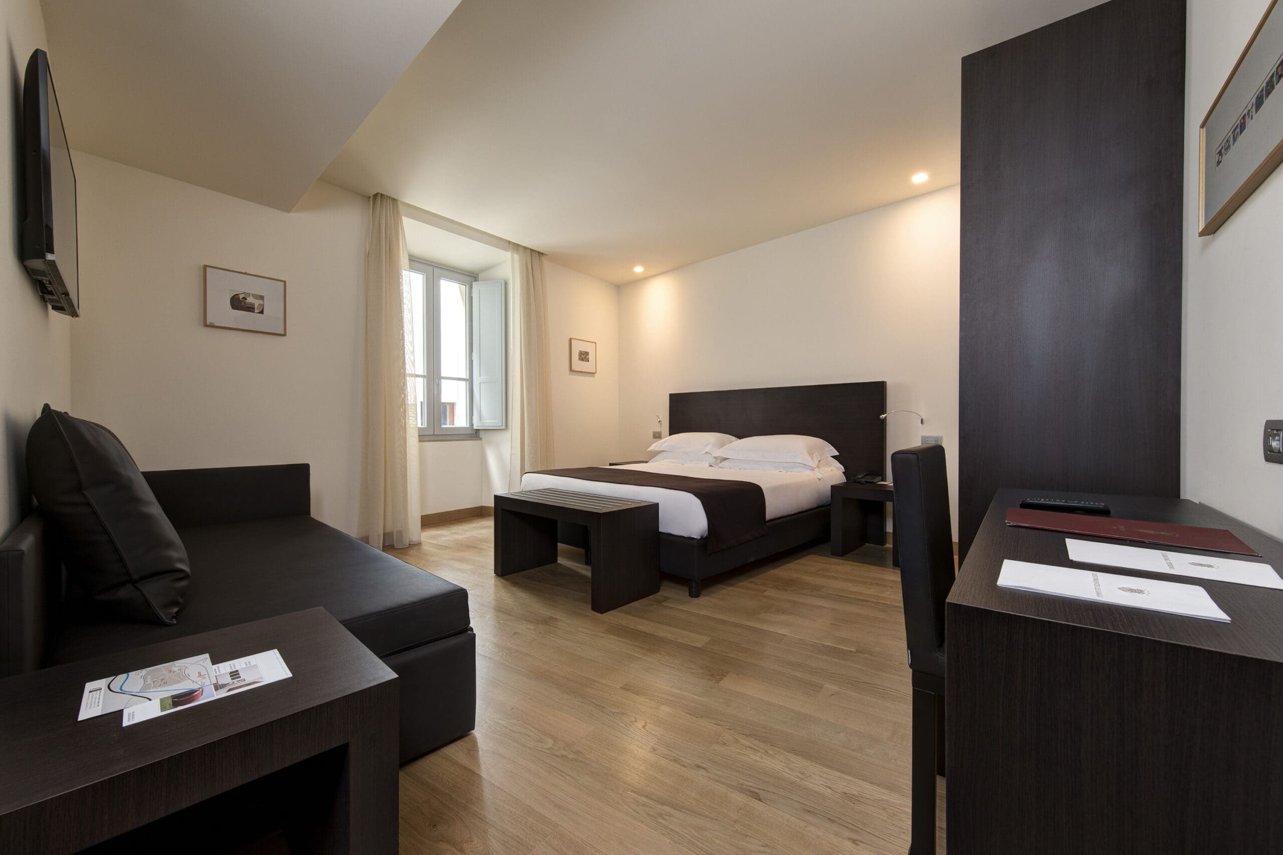 Superior Double Triple Room D-08-4014