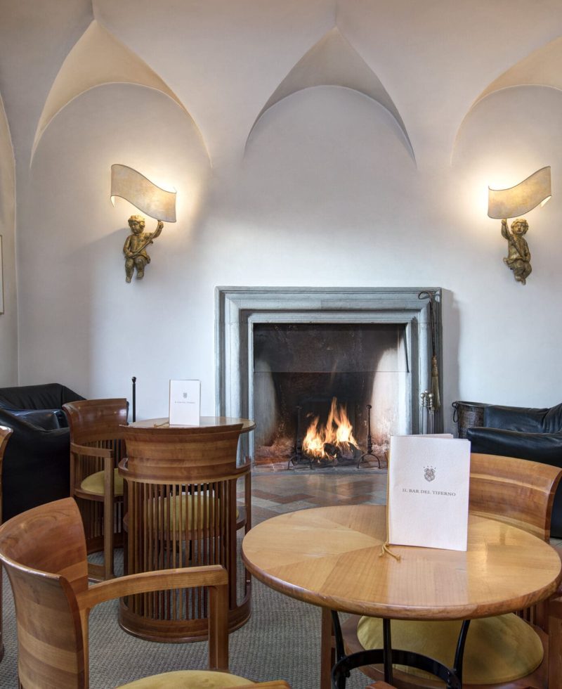 Bar The Fireplace D-04-4228